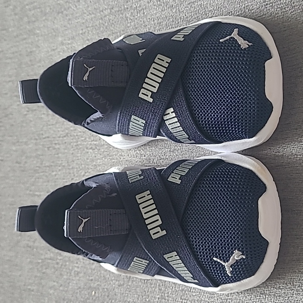 Puma Toddler Sneaker Size 4C